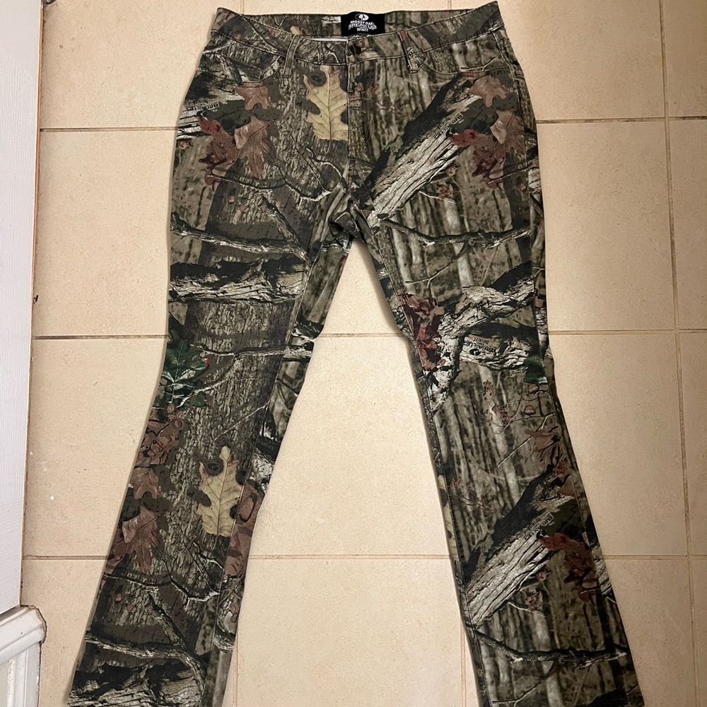 Realtree Camouflage Pants